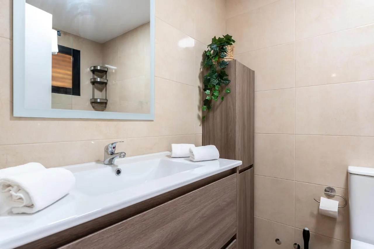 Charming Apartment Near Beach, Sea View Terrace Torremolinos 0*,